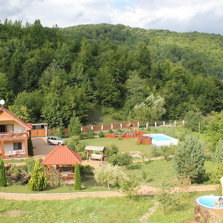 Svit Sontsya Tur'ya Polyana Bagian luar foto