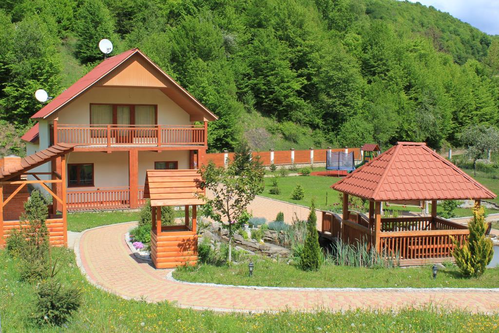Svit Sontsya Tur'ya Polyana Bagian luar foto