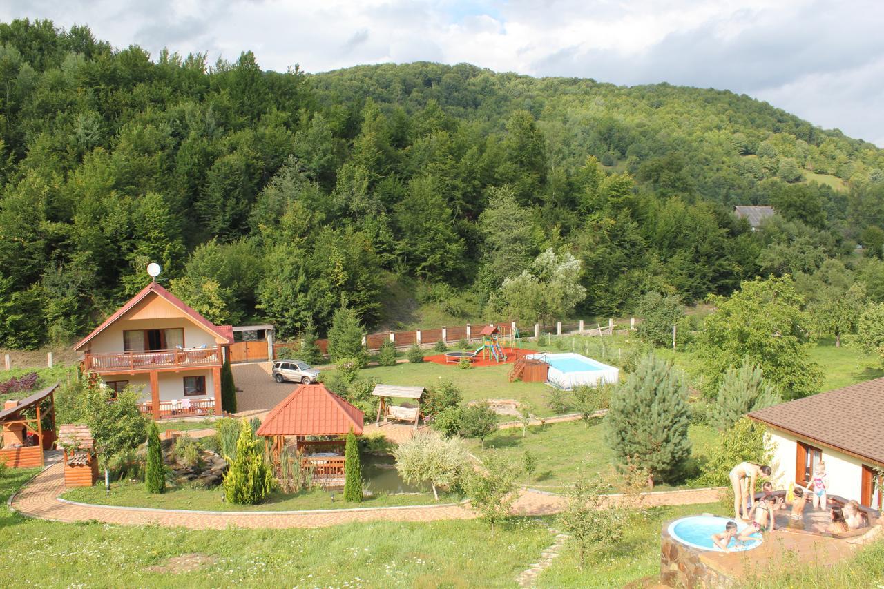 Svit Sontsya Tur'ya Polyana Bagian luar foto