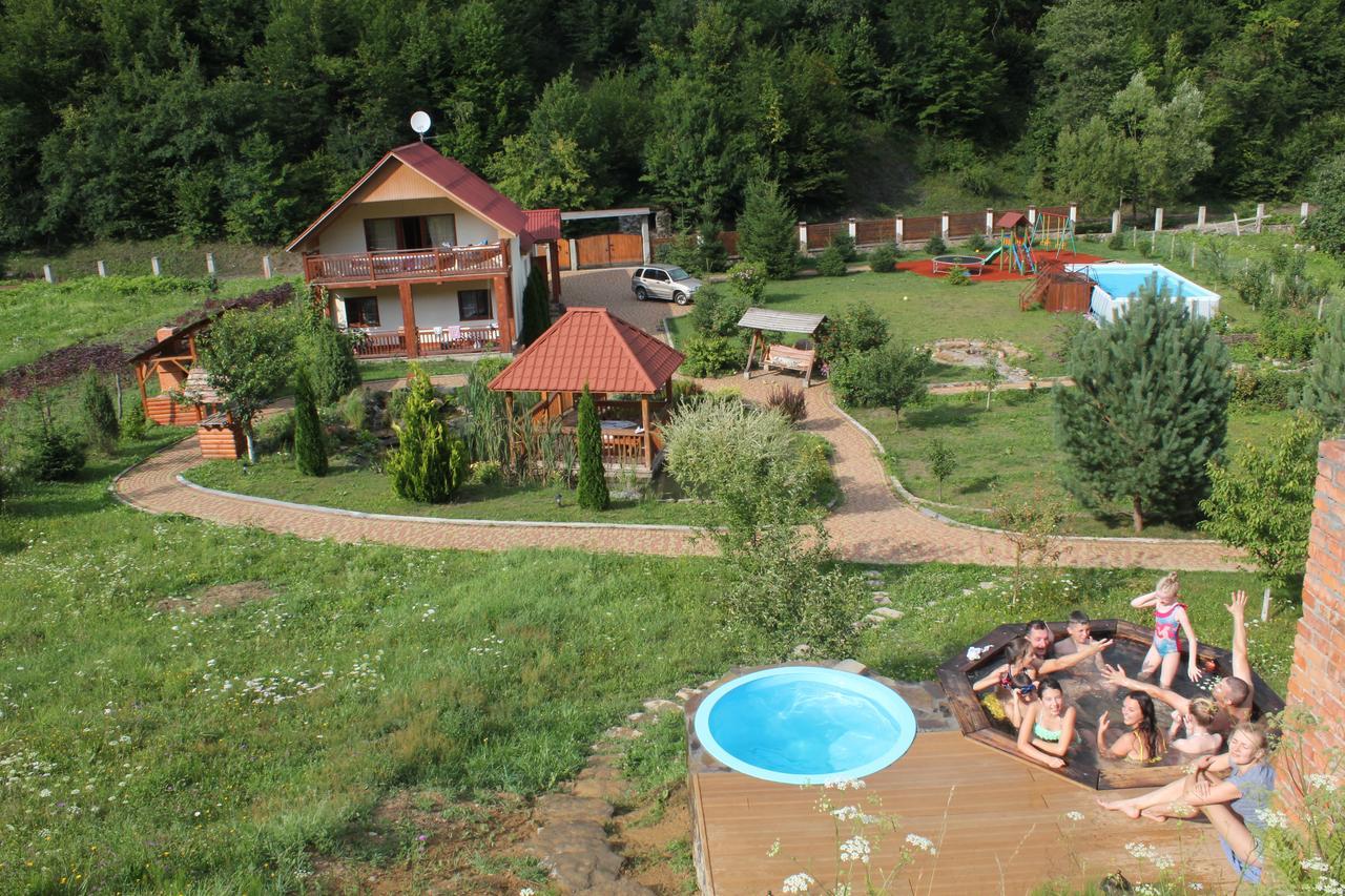 Svit Sontsya Tur'ya Polyana Bagian luar foto